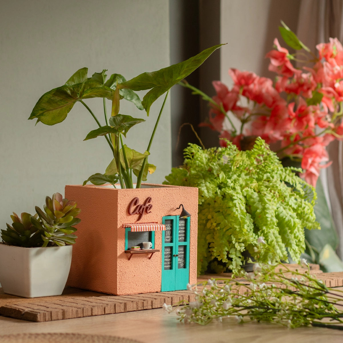 Cafe Planter (Peach & Teal)